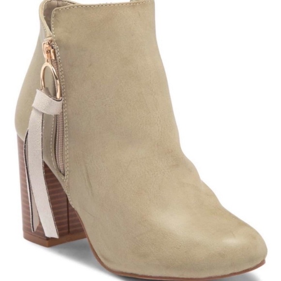 Catherine Malandrino Shoes - Carol Ankle Bootie - taupe vegan leather